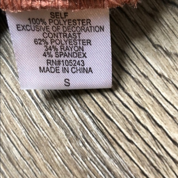 Bobeau long sleeved blouse Size Small - Picture 5 of 7